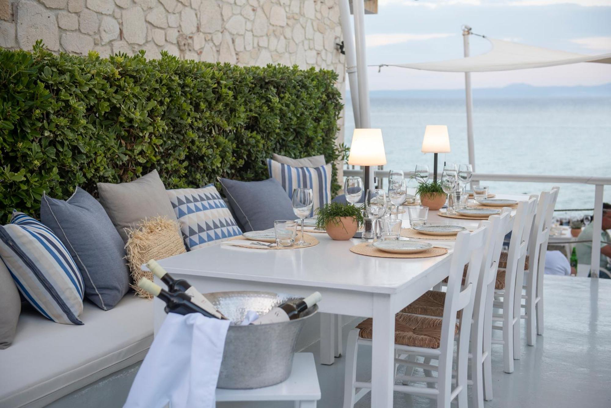White Suites Resort Afytos Ngoại thất bức ảnh